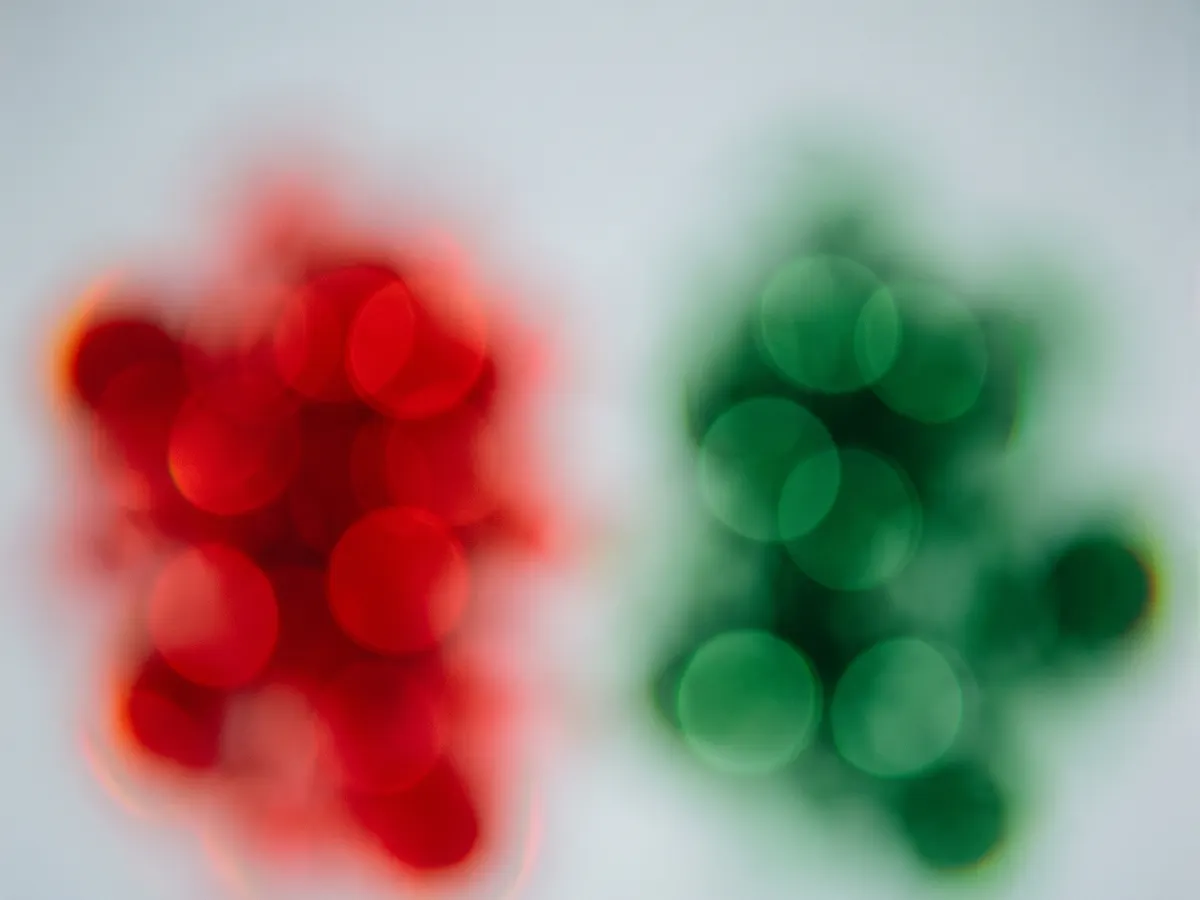 Test rouge et vert de l'examen de vue, flou